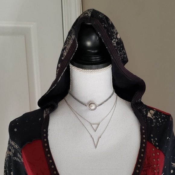 Libertalia tunic length top - Picture 2 of 4